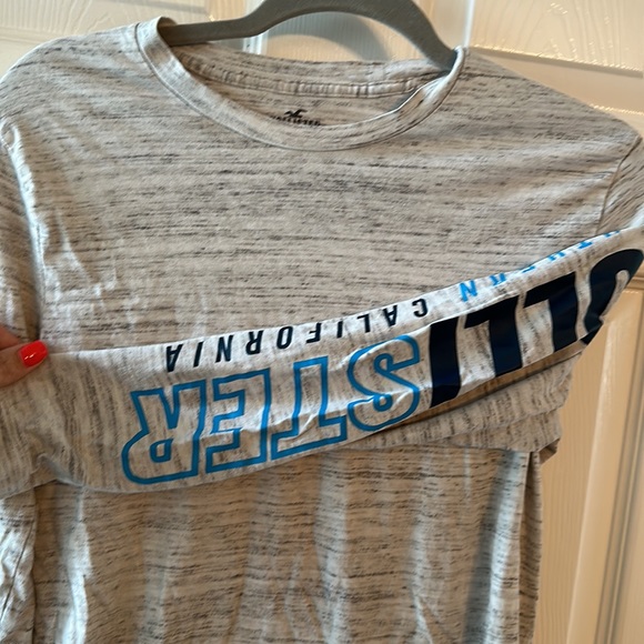 Men’s Hollister Shirt - Picture 2 of 4